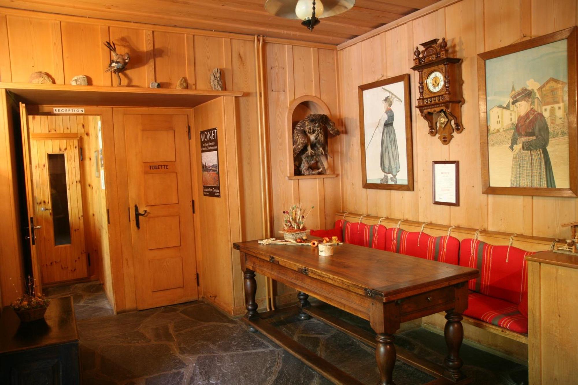 Hotel Hermitage เอโวแล็น ภายนอก รูปภาพ